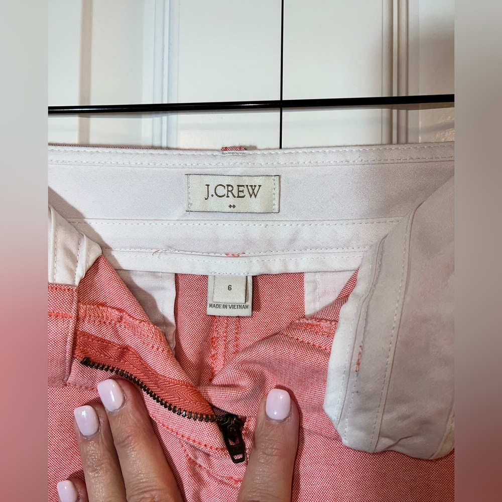 J. Crew Jr. Shorts, 100% Cotton 3 inch. Size 6. Heather Coral Color. LIKE NEW! - Picture 9 of 11